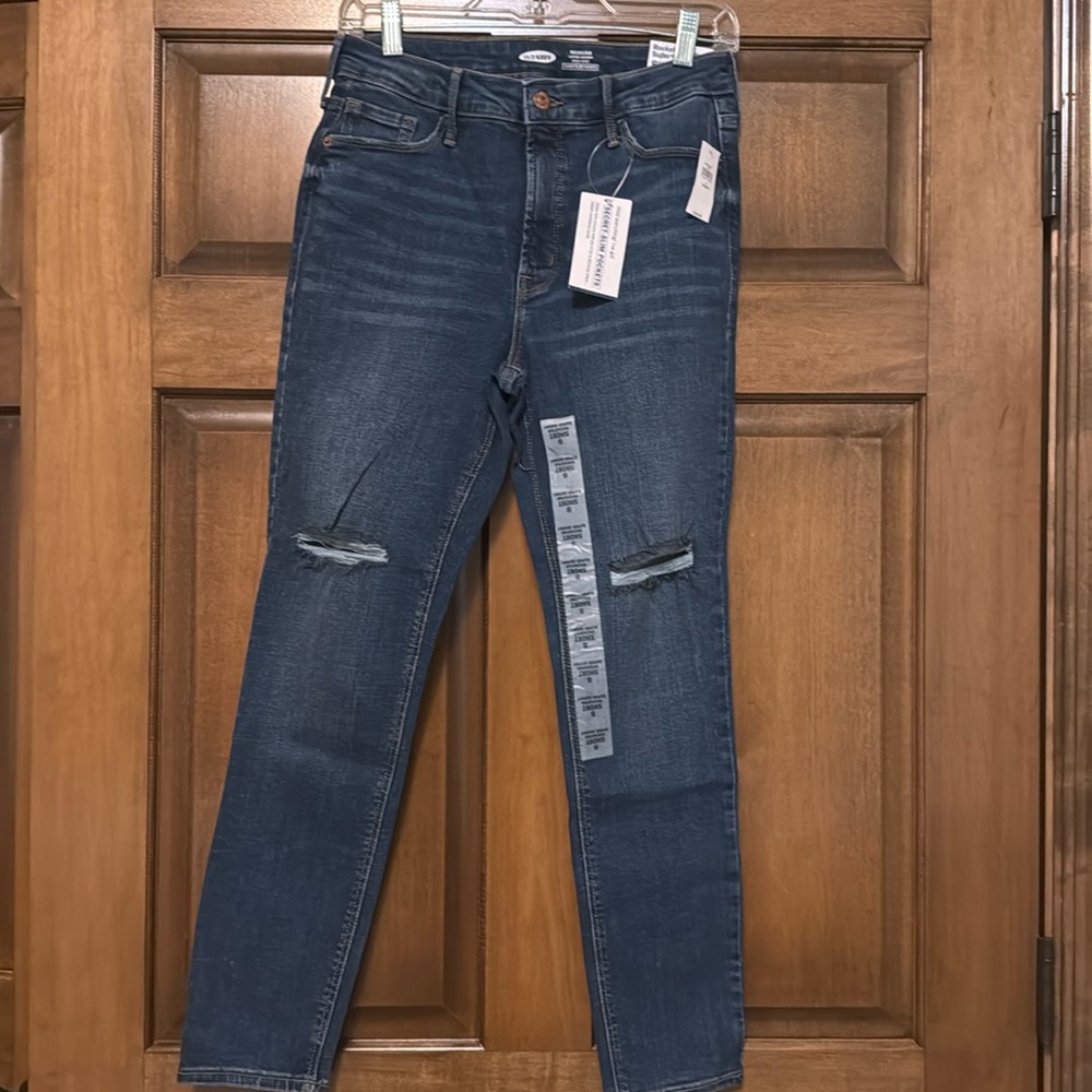 NWT Old Navy women jeans sizes 8